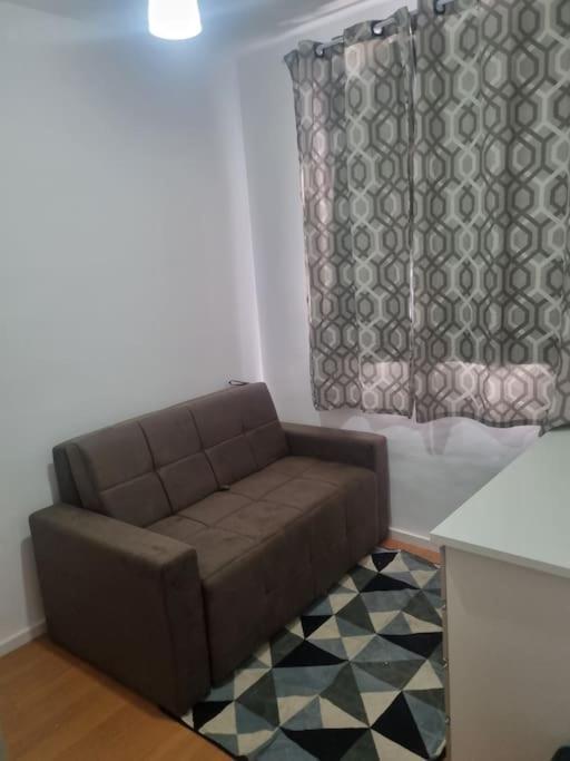 10min,ufrj,cefan,marianha,unisuam,aeroporto Apartamento *