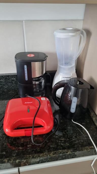 10min,ufrj,cefan,marianha,unisuam,aeroporto Apartamento *
