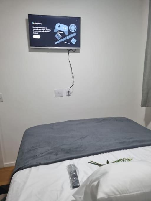 10min,ufrj,cefan,marianha,unisuam,aeroporto Apartamento *
